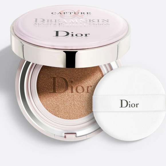 Sealed-Dior Capture Dreamskin Cushion Foundation - Medium Color30 NWOB $90Retail - Picture 5 of 9